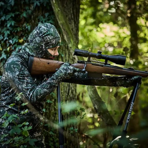 Baston de Sprijin pentru Vânătoare Parforce P107 cu Husă Inclusă – Stabilitate și Rapiditate în Teren