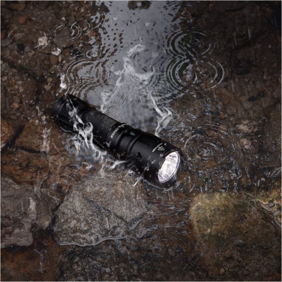 Lanterna tactica Fenix TK05R LED
